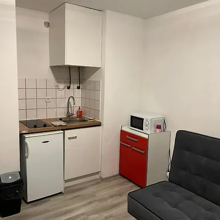 Studio Proche Gare Avec Parking Prive N°3 * مُلووز